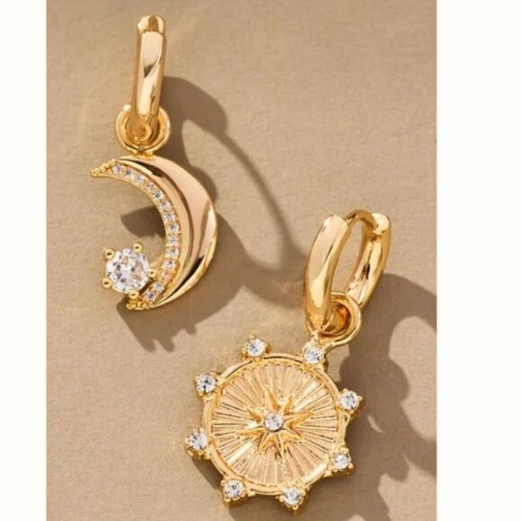 Anthropologie NWT Starry Night Charm Huggie Hoop Earrings-Set of 2 In Gold - Picture 2 of 4